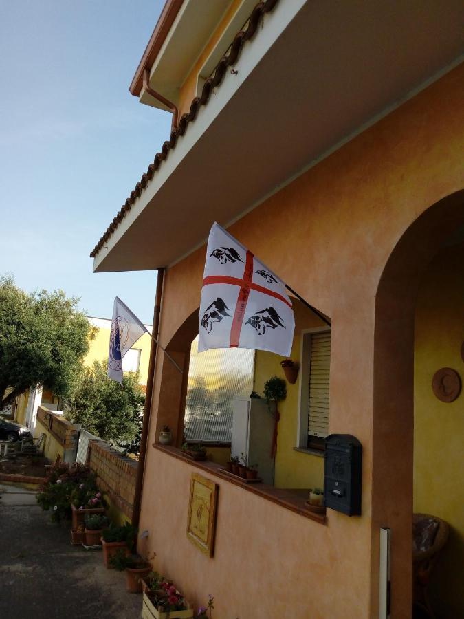 B&B Il Rifugio Del Lupo - E6721 Paringianu Exterior foto